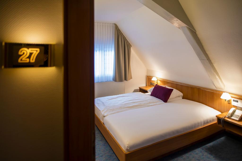 Parkhotel Tillmanns Eltville am Rhein Εξωτερικό φωτογραφία